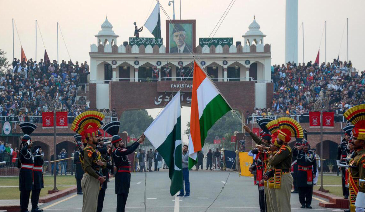India Pakistan flags
